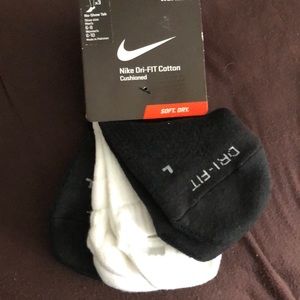 Nike Dri-Fit No show tab socks